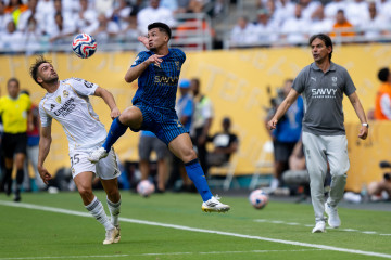 EuropaPress 6809326 18 june 2025 us miami real madrids raul asencio alhilals marcos leonardo battle 22284251