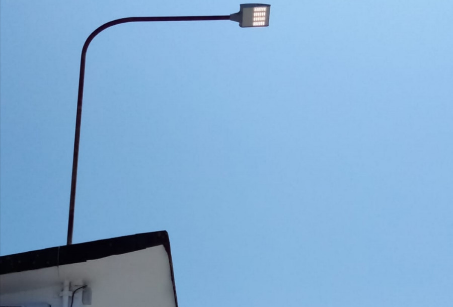 La renovación de las luminarias del puerto de Ribeira por tecnología led supone una inversión de 265.000 euros