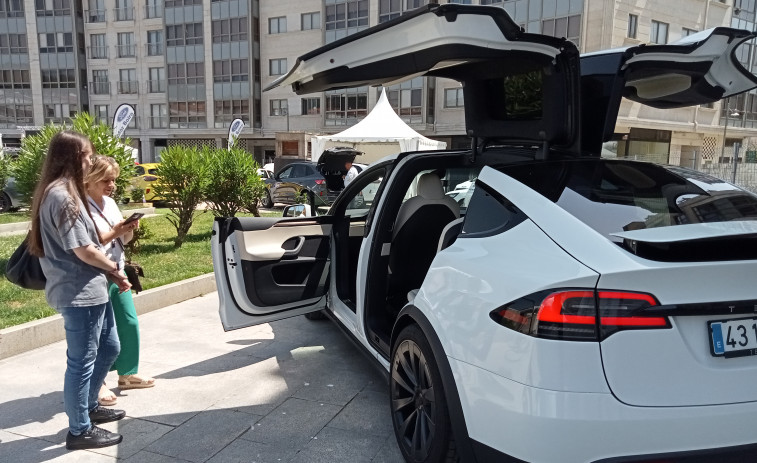Ribeira coge la directa hacia coches híbridos y eléctricos