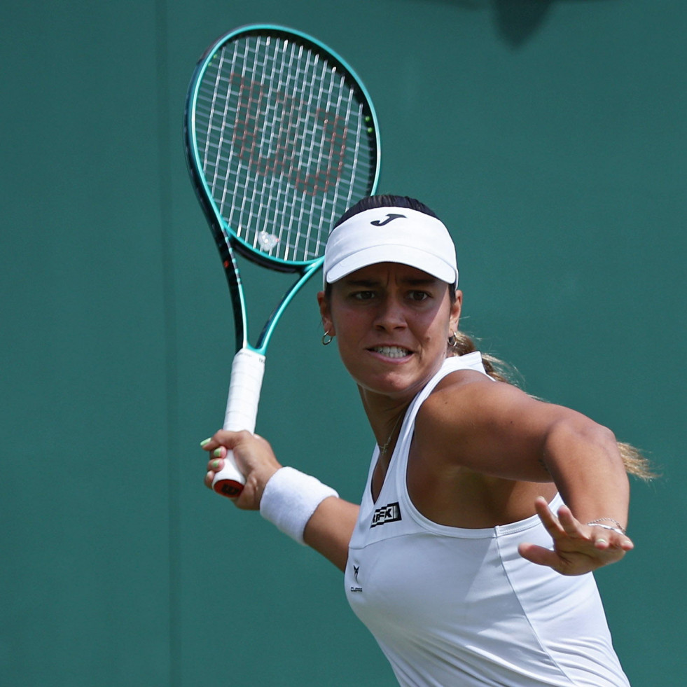 Jéssica Bouzas se despide de Eastbourne al caer ante la británica Watson