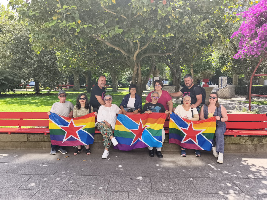 El BNG propone el pintado de bancos en Vilagarcía con la bandera del colectivo Lgtbiqa+