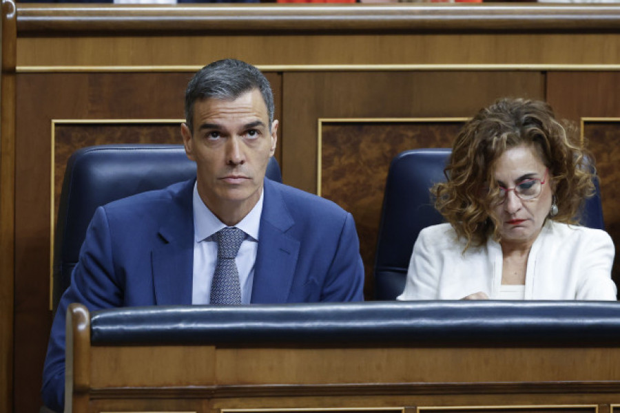 Treinta y ocho históricos socialistas piden la dimisión de Pedro Sánchez