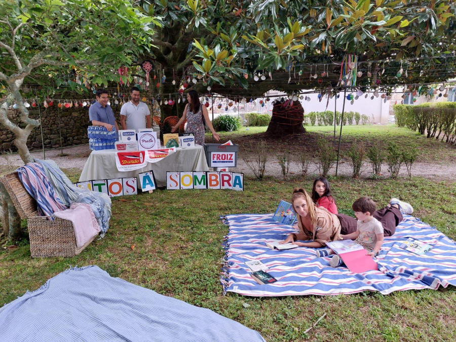 “Contos á Sombra” animará a la lectura al aire libre y con pincho durante el verano en A Illa