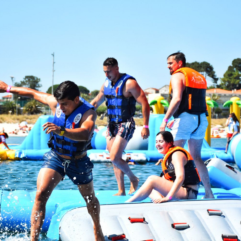 El Aquapark más grande de España reabre este sábado en Sanxenxo con nuevas atracciones y zona infantil