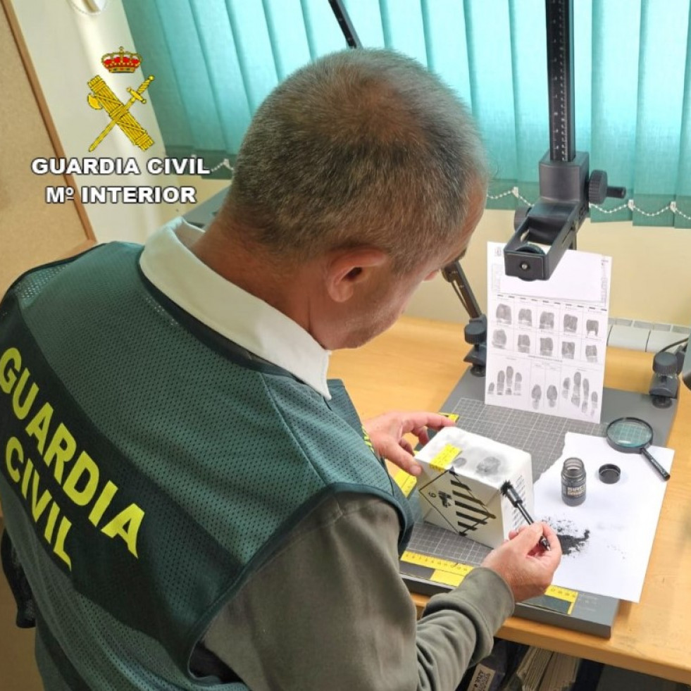 La Guardia Civil investiga al presunto autor de dos robos cometidos en Sanxenxo en 2022