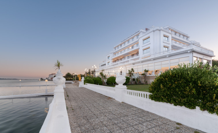 El BNG de O Grove llevará a Pleno una moción para declarar como BIC el Gran Hotel de A Toxa
