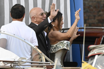 BodaJeffBezos
