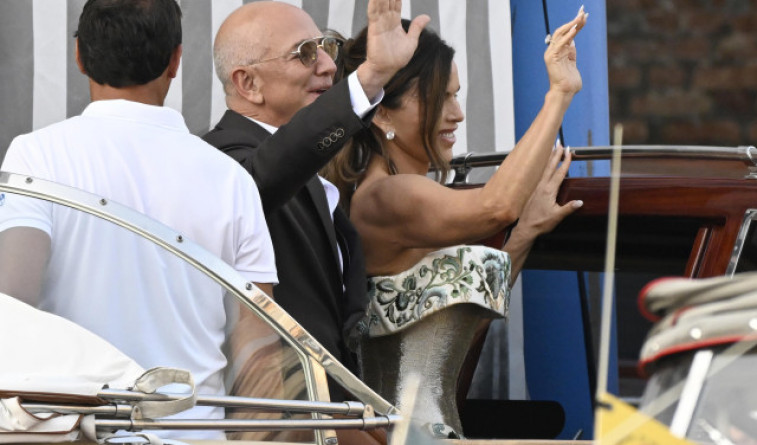 Jeff Bezos y Lauren Sánchez se dan el 