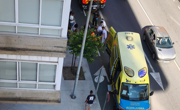 Un herido en un accidente de patinete en Doutor Tourón