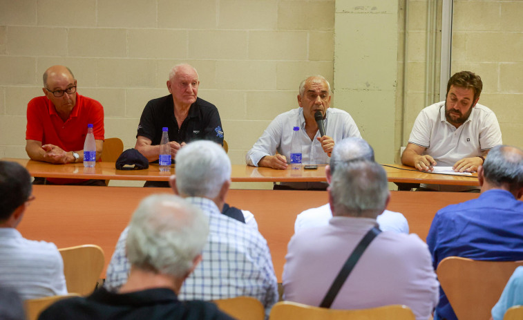 El Arosa mantendrá los precios de los carnets y maneja un presupuesto de 560.000 euros