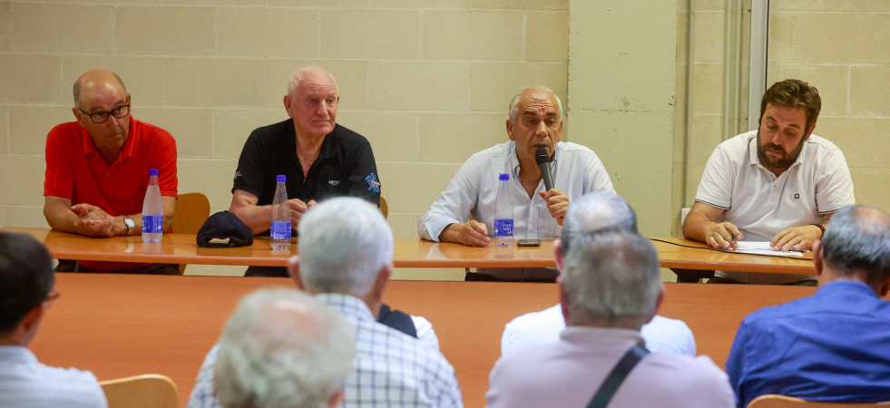 El Arosa mantendrá los precios de los carnets y maneja un presupuesto de 560.000 euros