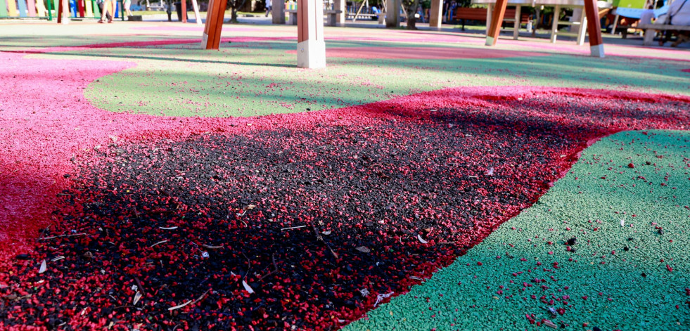 Ravella exige a la Xunta el arreglo del parque infantil de A Xunqueira, con desperfectos por la obra del tanque de tormentas