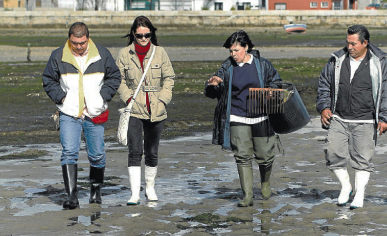 La asociación Mulleres  Salgadas premiará en  Cambados la labor de Guimatur