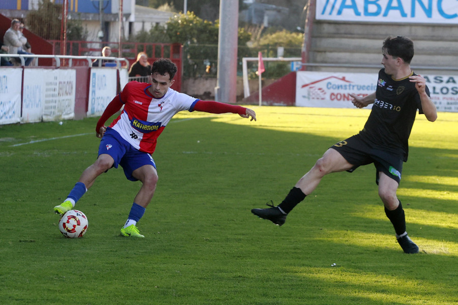 Mario García y Tafa Kanteh seguirán en la zaga del Arosa SC