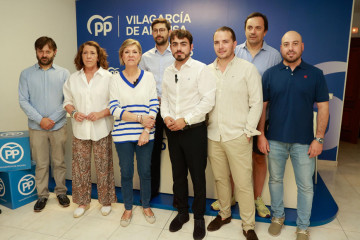 El grupo del Partido Popular compareció en la sede de la formación en la calle Castelao  gonzalo salgado