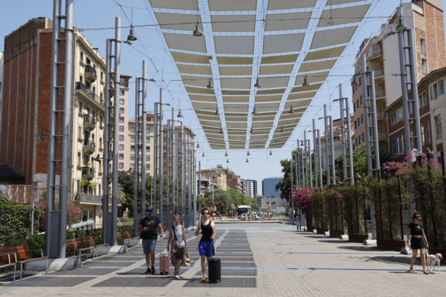 Muere una mujer del servicio de limpieza viaria de Barcelona en plena ola de calor