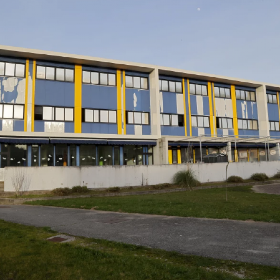 El BNG pide en el Parlamento el desdoble de 4° de Infantil en A Lomba