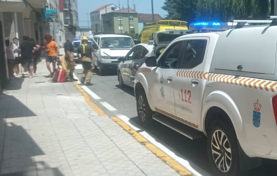Herida una persona en un atropello en un paso de peatones en pleno casco urbano de A Pobra