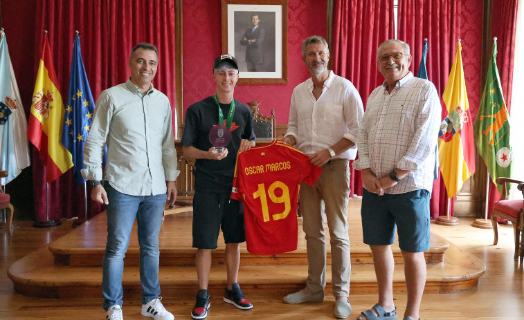 El Concello de Vilagarcía recibe a Óscar Marcos