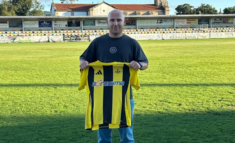 El CD Ribadumia renueva al vilagarciano Cheri Gómez