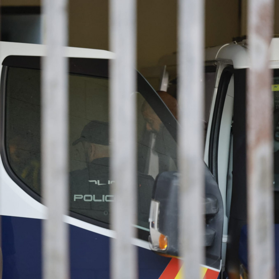 La Policía prevé detener a más miembros de los clanes Montoya y Borja por la pelea multitudinaria y sangrienta en Ribeira