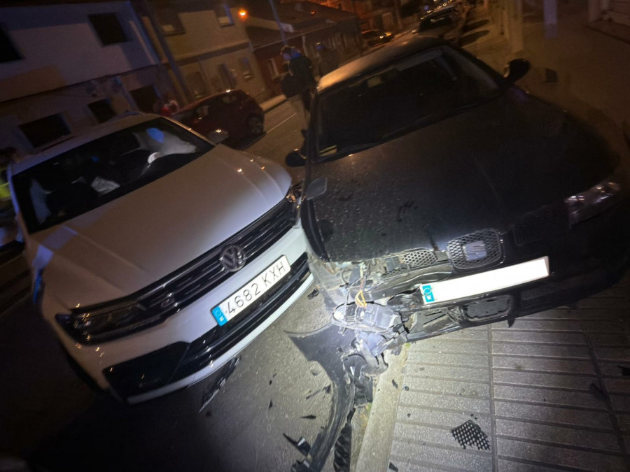 Emergencias Cambados interviene en un accidente con heridos en Vilanova y otro sin daños personales en Ribadumia