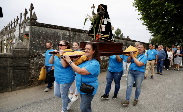 Más allá de los festivales: Devoción por San Antonio en Cea y por el bar La Bolsa en Méndez Núñez, las siguientes citas del calendario