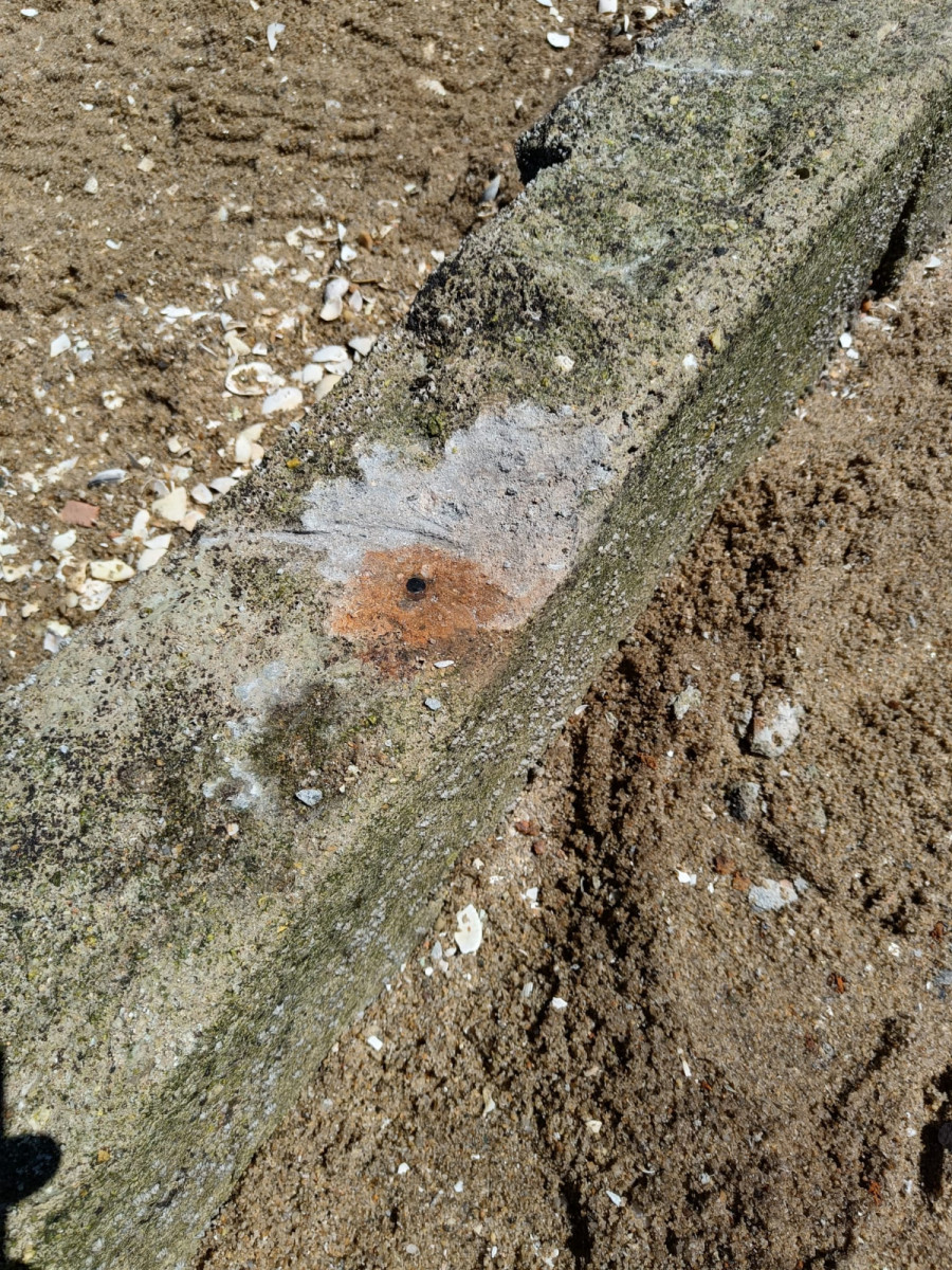 La Consellería do Mar ordena que se retiren los clavos del parque de cultivo de A Covacha en Carril