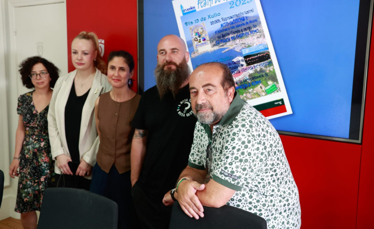 Vilagarcía celebra la segunda edición de sus fiestas del Carmen con sesión de teatro y música