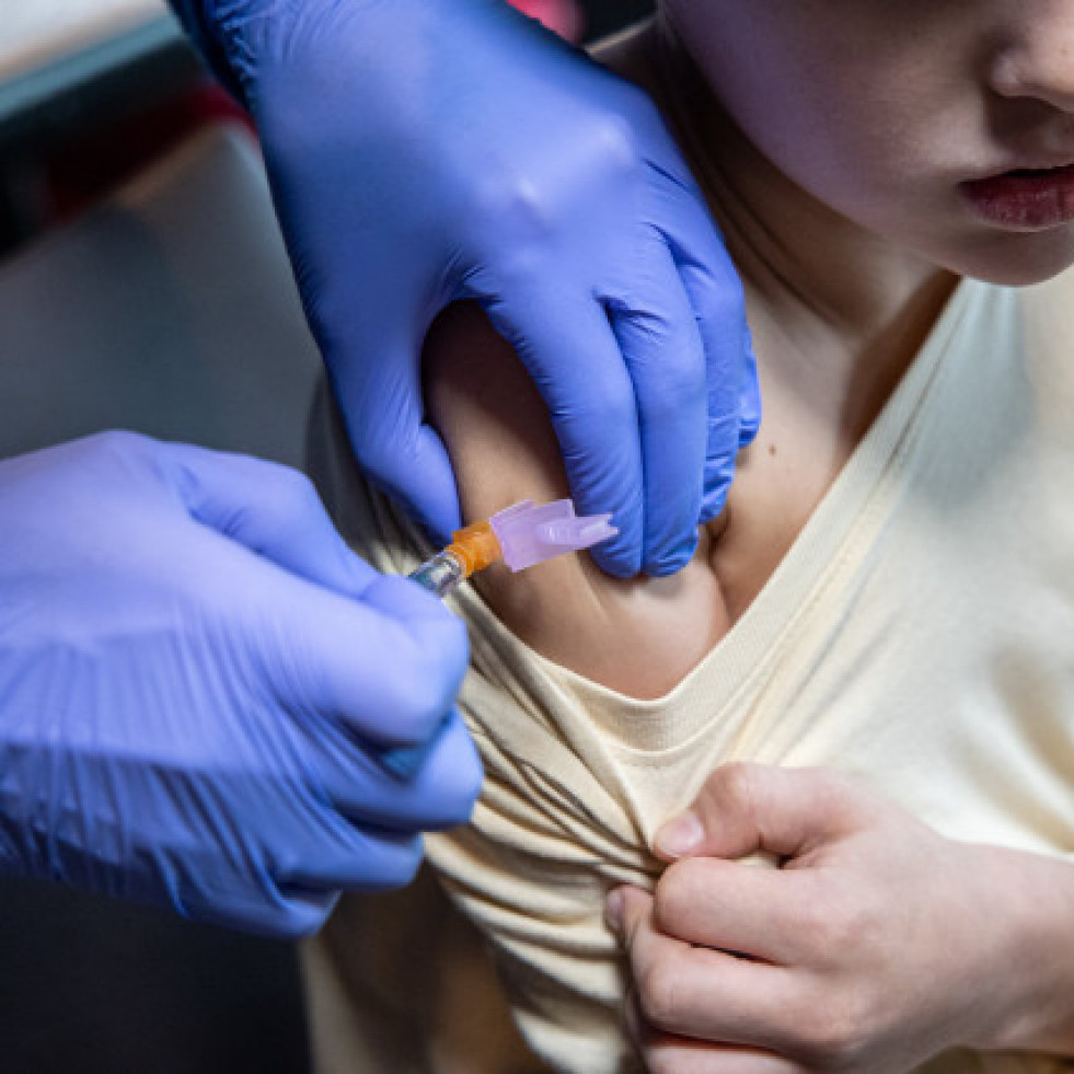 La Xunta adjudica el suministro de la vacuna intranasal de la gripe para su administración a niños de 2 a 11 años