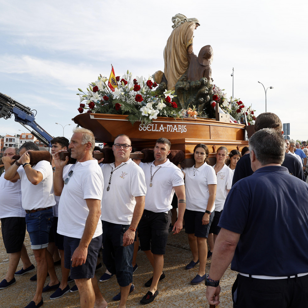 El Carmen despega en O Grove y cuenta las horas para su día grande en honor a su patrona