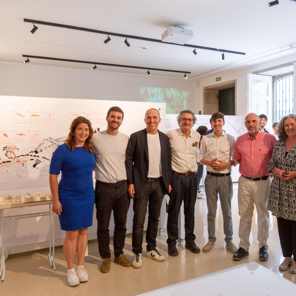 Una exposición de alumnos de arquitectura conecta el entorno con la economía de la comarca