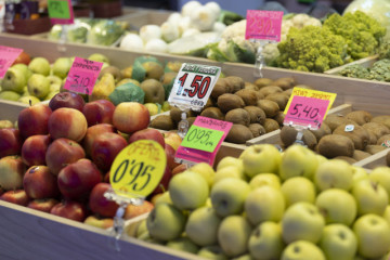Vista del expositor de una fruteria