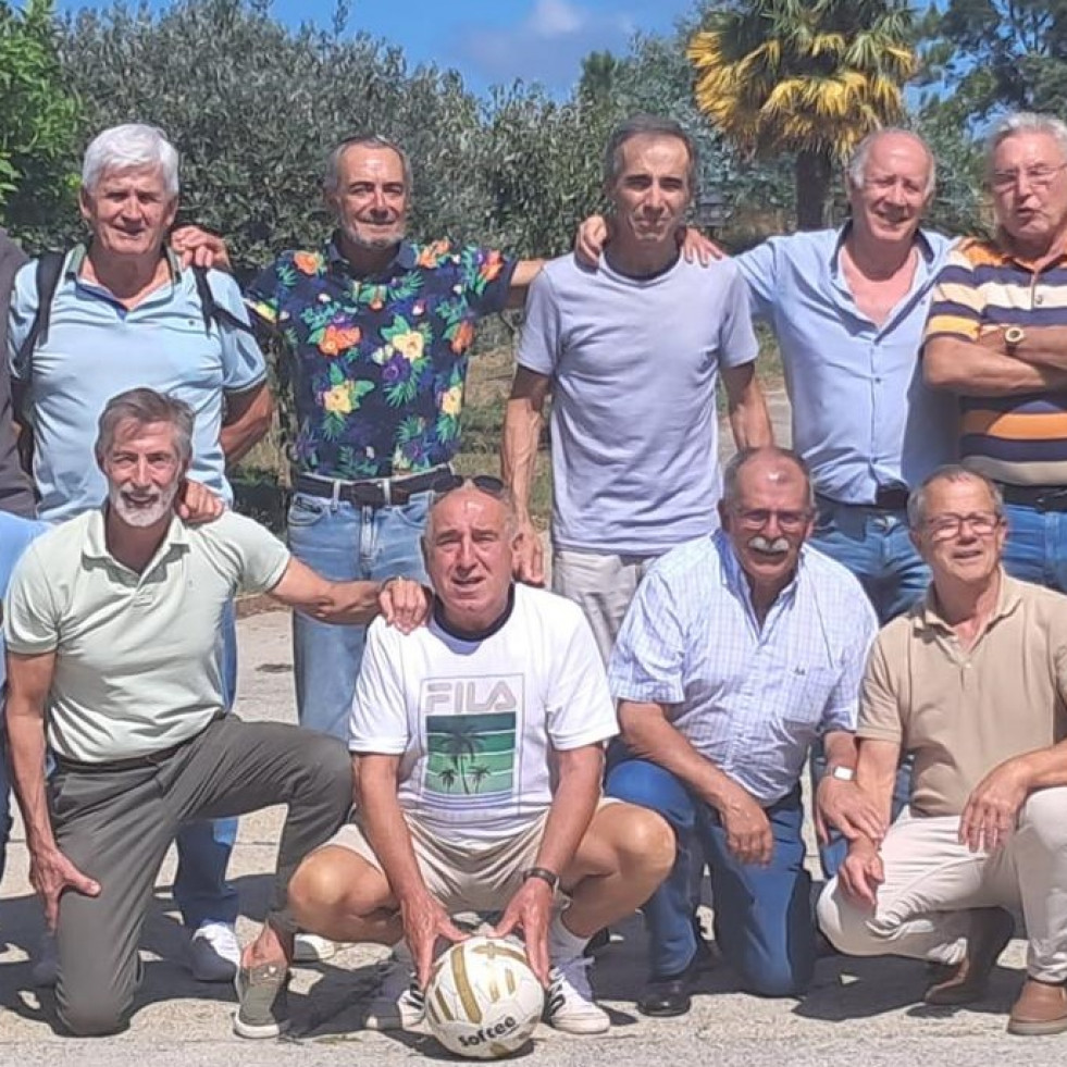 Medio siglo del histórico ascenso en Cangas que desbordó la alegría en Vilagarcía