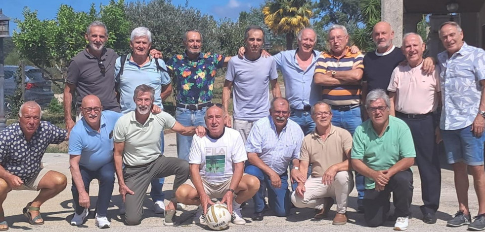 Medio siglo del histórico ascenso en Cangas que desbordó la alegría en Vilagarcía