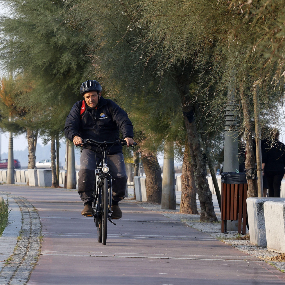 Ribeira plantea construir un carril bici que conecte el casco urbano con Palmeira