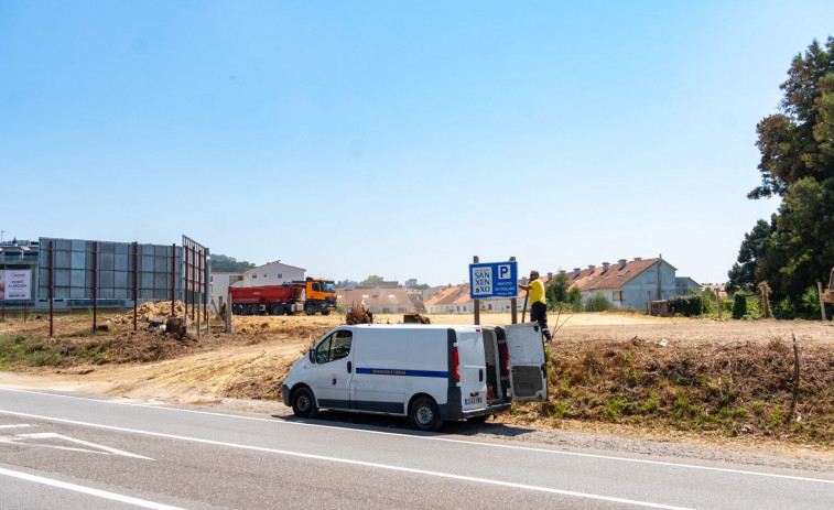 Sanxenxo habilita una parcela para estacionamiento gratuito en la carretera de A Circunvalación