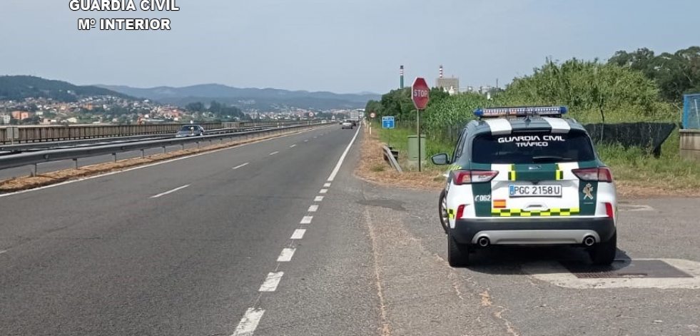 Un radar de Tráfico detecta a un coche de alta gama a 191 km/h en un tramo de 70 entre Carracedo y Caldas
