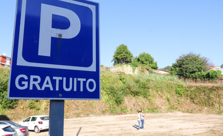 Ribeira habilita nuevas plazas de aparcamiento gratuitas ante el aumento de oferta cultural y festiva