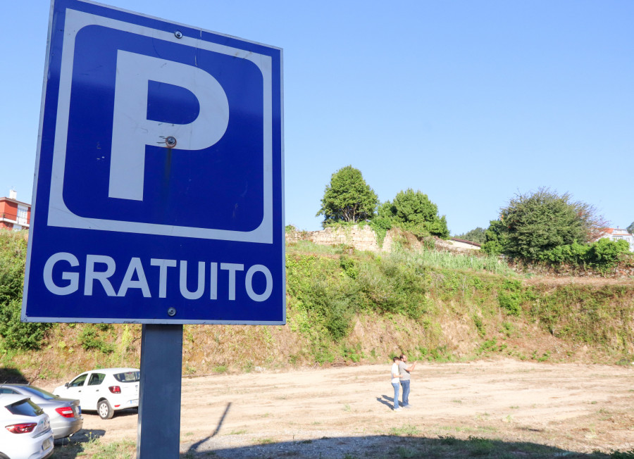 Ribeira habilita nuevas plazas de aparcamiento gratuitas ante el aumento de oferta cultural y festiva