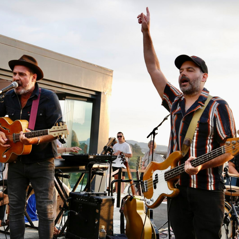 Depedro y Eladio y Los Seres Queridos abren el ciclo musical solidario ‘Os Xoves de Códax’