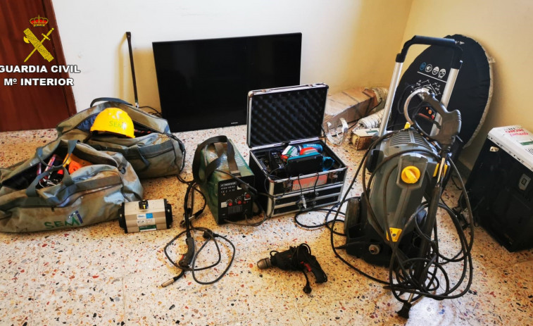 Se busca a los dueños de los objetos robados que un detenido de Portas guardaba en su casa