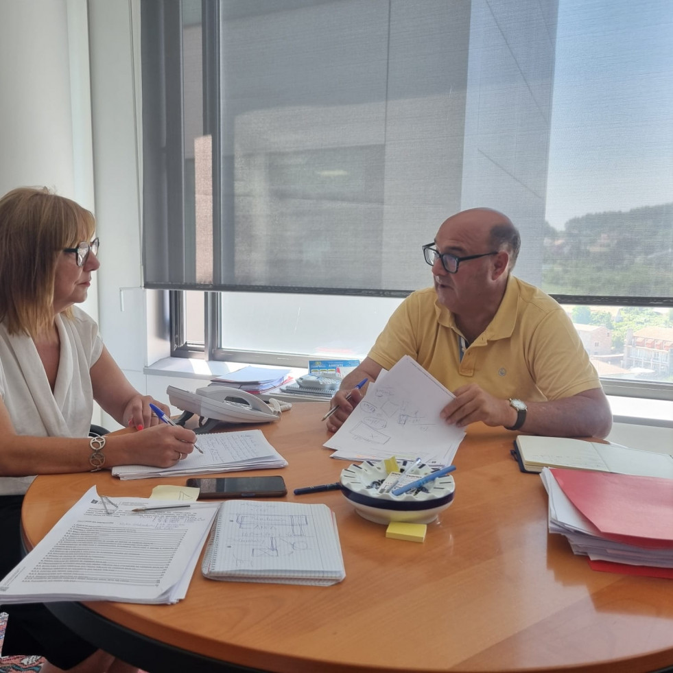 Concello y Xunta valoran ampliar el comedor del Julia Becerra y un mejor transporte a los servicios de conciliación