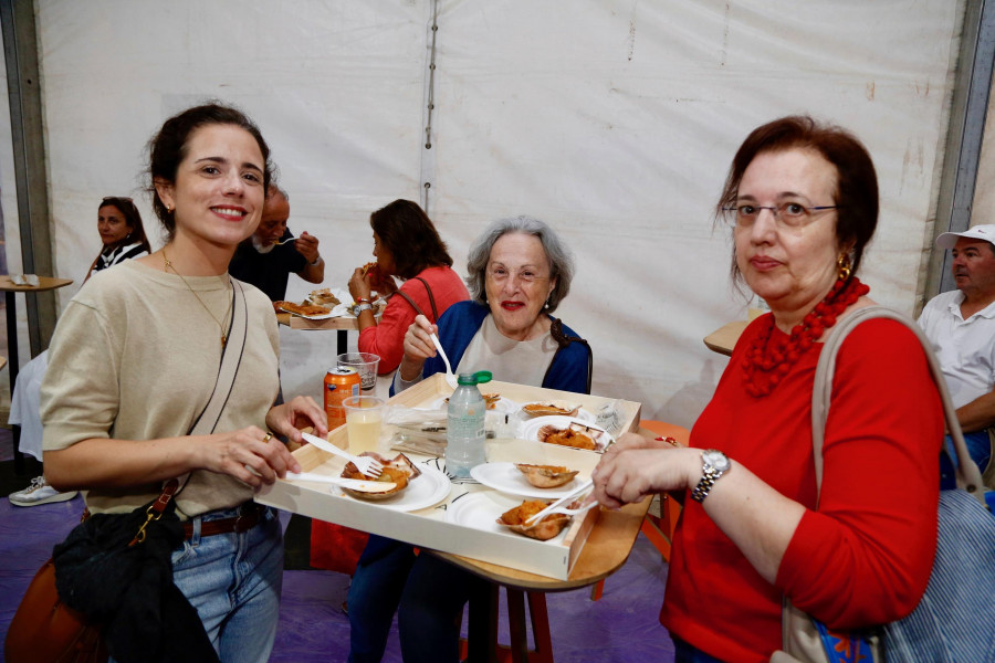 La Festa da Vieira triunfa en Cambados con récord de raciones