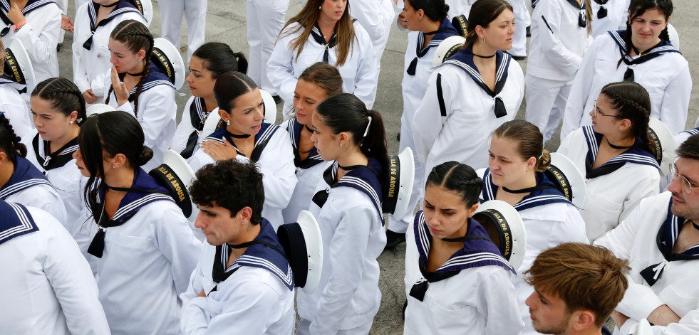 Búscate en la Procesión marítima del Carmen en A Illa