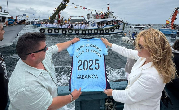 La presidenta del Celta, con Carcamáns en un día especial en A Illa
