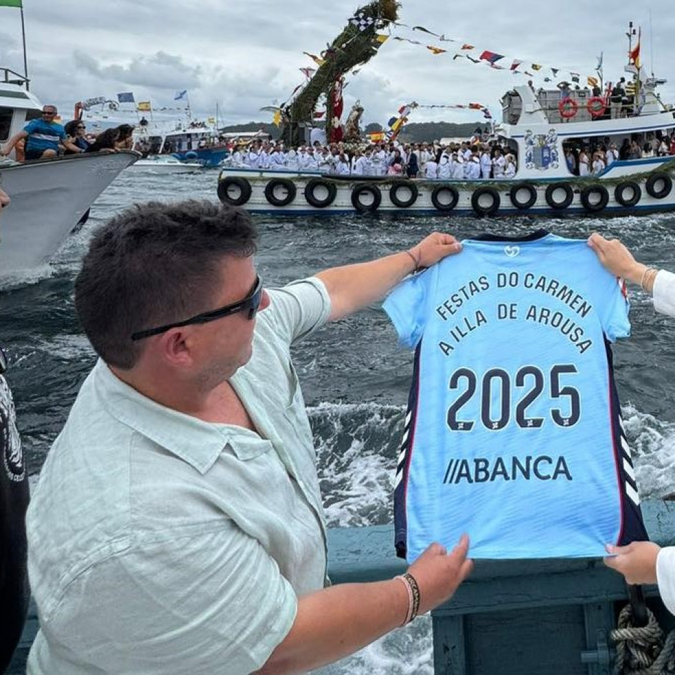 La presidenta del Celta, con Carcamáns en un día especial en A Illa