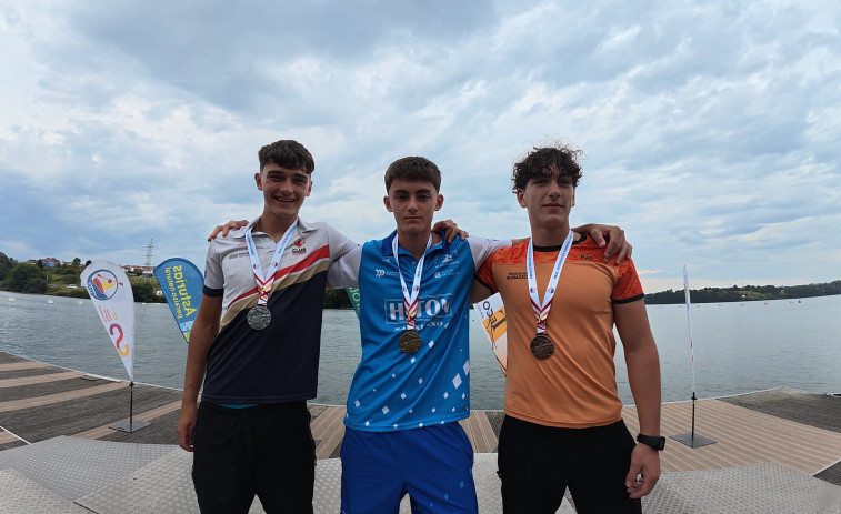 El cambadés Pablo Contiñas logra el oro nacional en la prueba de K1 Cadete B
