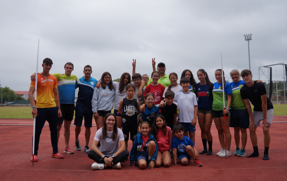 La Escuela de Verano del Mazí inició su XI edición con visitas de atletas y técnicos de primer nivel