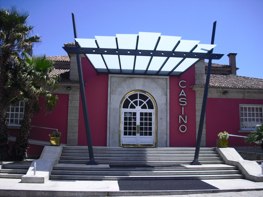 El Casino La Toja celebra el Día de Santiago Apóstol con cata de orujos, música y gastronomía